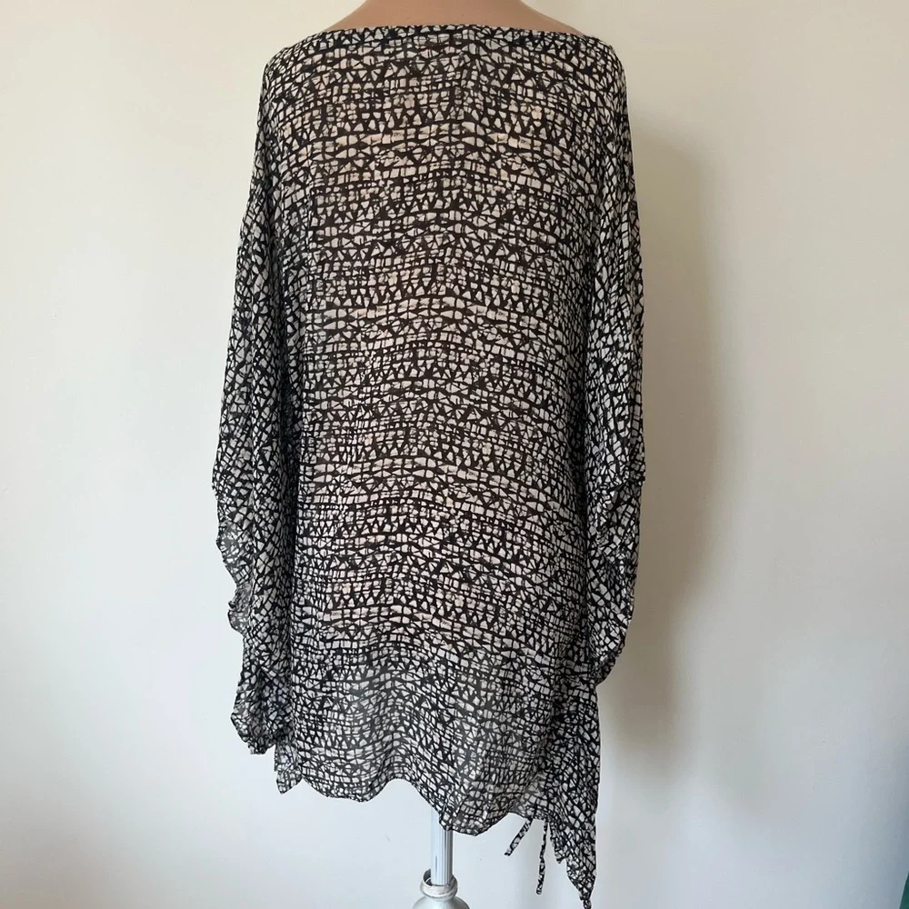 Tory Burch Silk Black White Patterned Tunic Kaftan Flowy Semi Sheer Top EUC XS/S